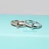 T Familyzm Pierścienie biżuteria T moda T-w kształcie litery T Diamentowy srebrny pierścień Srebrny Pierścień Projektowy z Sense 925 Srebrny pierścień parowy