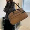 Bolsa de viagem universal de couro de cera a óleo para homens e mulheres, equipamentos esportivos da moda, bolsa grande, bolsa de bagagem de armazenamento de viagem 230420