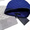 Siyah Beanie Tasarımcı Beanie Şapkalar Sıcak Kış Şapkası Noel Hediye Şapkaları Sıcak Bonnet Şapka Şapka Kapağı Örme Şapka Bahar Kafatası Kapakları 5 Renk