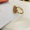 3 Stil Asla Fade Marka Harf Yüzük Altın Kaplama Pirinç Bakır Açık Band Yüzükler Moda Tasarımcısı Bayan Düğün Takı Hediyeleri için Lüks Kristal İnci Yüzük Bir Boyut: 7