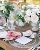 テーブルナプキン4PCSブラウンウッドドアグリーンポットレッドフラワーズスクエア50cm結婚式の装飾布キッチンサービングナプキン