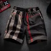 Shorts Masculinos Calças Casuais Verão Secagem Rápida Praia Harlan Tendência Esportes Moda Listrada Xadrez Cinco Pontos Grande Capris Coreano