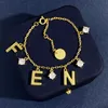 Bracelet en or et collier de perles Set Womens Luxury Designer Pearly Bangle Love Bracelet Coeur Lettre Colliers Mariage avec boîte