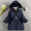 Джакеки 3-12 лет зима держите теплую куртку для девочек бабочка модная съемная подкладка для шляпы с плюшевым воротником тяжелое пальто для детей