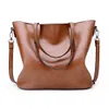 Sac fourre-tout extérieur Fashion Women's Bag Solid Color Oil Wax Leather Design