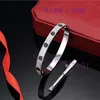 braccialetto di diamanti braccialetto di coppia Bracciale per unghie nero da donna di design Bracciale di gioielli di design di lusso Polsini con ciondoli Braccialetti in argento rosa uomo VOWF