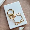 Keychains Lanyards Top Designer Car Key Carabiner Mens Anagram Pendants Chain Lover Couple Bags Luxury Metal Keyrings Sier Gold Dr Dhgvt