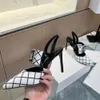 Slingback Stiletto Heel Dress Shoes Pumps Sandals Silk Fabric Decoration Dhinestone Decoration مدببة إصبع القدم في المساء أحذية مصممة فاخرة عالية 34-43 مع صندوق