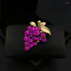 Broches 1823 Prachtige High-End Chinese Stijl Druif Broche Vrouwen Vintage Paars Fruit Corsage Jas Jurk Hals Pin Accessoire Sieraden