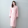 Mulher para dormir Autumn Winter Coral Velvet Casal Bathrobe Homens Mulheres LOVE CASUAL DE ROBE CASUAL FLANNELE LOUNGE DOMENSA DOMENSA BADEMANTEL