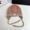 Beanie/Skull Caps Designer Luxury P Rätt utgåva Korean Mixed Color Strap Ear Protection Hat för kvinnor på hösten och vintern, varmt pråligt ansikte, Small Teddy