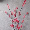 Dekorative Blumen Weihnachten künstliche rote Beeren Zweig gefälschte Stechpalmenpflanzen für DIY Weihnachtsbaum Jahr Hochzeit Party Home Decor