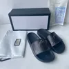 Designer Slides Vrouwen Man Slippers Luxe Sandalen Merk Sandalen Echt Leer Flip Flop Flats Slide Casual Schoenen Sneakers Laarzen door