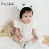 Mamelucos moda de verano ropa de bebé niña lindo encaje de algodón transpirable una pieza mameluco de manga voladora 06m 230421