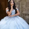 Sky Blue Shiny Sweetheart Off The Shoulder Quinceanera Dress 2024 Ball Gown Sweep Train Bow Pärlor Tulle Princess Party Prom Dress