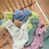 Chaussettes pour enfants 2 paires d'hiver chaussettes pour enfants chaussettes en laine de couleur pure pour enfants épaissir chaud garçons filles chaussures velours chaussettes d'intérieur 231121