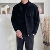 メンズジャケットトラック運転手ジャケット男性韓国ファッションスリムフィットストリートウェアソリッドカラーターンダウンカラーカジュート
