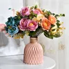 Dekorativa blommor Vit Silk Artificial Roses Wedding Home Spring Decoration Högkvalitativ Fake Flower For Room Garden Tablett Arrangemang
