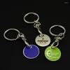 Keychains 2sts slumpmässig stil Metall Creative Shopping Trolley Token Keyrings Coin Holder Carts Trendy Keychain Accessories