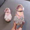 Sandaler Spring Summer Kids Shoes For Girl Sandals Fashion Seuqins Pearl Cute Bow Little Girl Shoes Bling Princess Shoes SHF020 230421