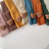 Écharpes Wraps Foulard d'ours mignon Foulards d'hiver pour enfants garçons filles tout-petits écharpe en laine douce pour bébé épaissir la couverture du cou écharpe chaude 231120