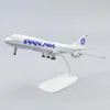 Aircraft Modle Metal Aircraft Model 20cm 1 400 Pan American B747 Metal Replica Alloy Material med landningsutrustning Ornament Barn Toys Gifts 231120