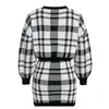 Robe en deux pièces Plaid tricoté 2 pièces Set Sexy Robe Femme Automne Elegant Long Manche Mini robe Hiver Femme Crop Pull Crop Pull Robe 230421