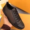 Sapatos de couro de couro real designers sapatos de tênis de baixo top clássico masculino marrom preto tênis mocassins amarrar moda shoe casual homem