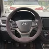 ステアリングホイールは、古いElantra Verna RV Misttra Car Antikidハンドルのためのスエードハンド縫製カバー