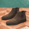 Chelsea Boots Hombres Black Faux Suede Classic Fashion Business Casual Hombres Botas cortas Tobillo Zapatos De Seguridad Hombre D2H30