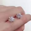 Boucles d'oreilles en argent Star Cut Diamond Test Total 2 carats Excellent VVS1 D Couleur Moissanite Flocon de neige Femmes 925 Bijoux