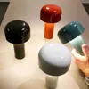 S Modern Portable Light Ltaliaanse champignon USB opladen Touch Table Lights for Bed Living Room Decoration Lamp AA230421