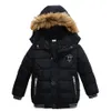 Chaleco Chaqueta al aire libre para niños Invierno con capucha Cremallera Ropa exterior Cálido Casual Bebé Terciopelo Abrigos gruesos Ropa para niños Cuello de piel Parka 231120