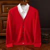 Мужские свитера больших размеров M5XL, кашемировый кардиган, однотонный вязаный свитер с v-образным вырезом, теплая шерсть, мужской элитный повседневный стиль пальто 231120