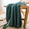Одеяло в скандинавском стиле для дивана, короткое вязаное с кисточками, однотонное, вафельное, с прессованным цветком 231120