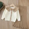 Set di abbigliamento ragazze vestiti a maglia a maglia Spring Autumn 2024 BAMBINI MAGLI DI LOTURA MAGLI CAPPANTI PANTANI 2PC SUIL