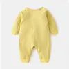 Rompers Pure Cotton Born Rompers 0 till 6 månader lång ärmfödd pyjamas pojkar flickor kläder höst vår baby saker 231120