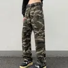 Jeans masculinos moda camuflagem denim homens exército verde retalhos em linha reta calças soltas tendência diária tamanho grande xxxl calças