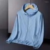 Men's Jackets Men Summer Zip Pockets UV Sun Protection Coats Mens Breathable Ultra-Light Windbreaker Men's Hooded Outdoor Q448