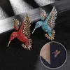 Pins Broches Femmes Animal Broche Broche Coloré Strass Colibri Broches Mode Vêtements Accessoires Manteau De Fête Écharpe Bijoux Z0421