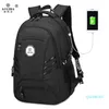 Europa America Bag Middle School Studenten Schoolbag PVC Waterdichte rugzak heren mode vrijetijdsbetaal USB -opladen terug