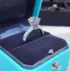Cluster Rings 1CT 3CT 5CT Högkvalitativ Cut D Färg Clarity Moissanite Diamond Birthday Party Ring for Women Luxury 18K Gold Jewelry With Box 28ESS