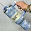 С логотипом DHL Quencher 40 унций Стакан Tie Dye Голубой Розовый Леопардовая ручка Крышка Соломенная пивная кружка Бутылка с водой Порошковое покрытие Открытая чашка для кемпинга GG1123