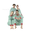 Familjsmatchande kläder Baby Kids Green White Striped Pyjama Suits Family Christmas Clothing Sets Father Mother Son Daughtwears Pijamas Nighties 231121