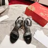 Sandales en cuir Lipsita Queen Sandales à talons en métal Une chaussure de mot Concepteur de plate-forme de série à talons moyens Chaussures d'usine avec boîte
