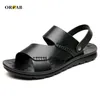 Sandaler Summer Mens Leather Sandal Soft Bekväm lättmock Mockasin Mänskor Beach Vandring Halva tofflor Storlek 38-44