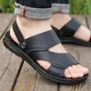 Sandaler Summer Mens Leather Sandal Soft Bekväm lättmock Mockasin Mänskor Beach Vandring Halva tofflor Storlek 38-44