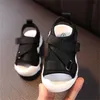 Småbarn baby första vandrare mjuka ensamma sandaler pojkar flickor strand sandal spjälsäng skor barn spädbarn antislip casual skor sneakers