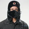 Berretti Berretto sovietico Cappello da cacciatore Pelliccia spessa e calda paraorecchie in peluche per la caccia allo sci