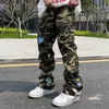 Męskie spodnie High Street Camuflage dżinsy męskie haftowane łatki męska moda streetwear marka American Hip Hop proste Casual Cargo Pants J230420